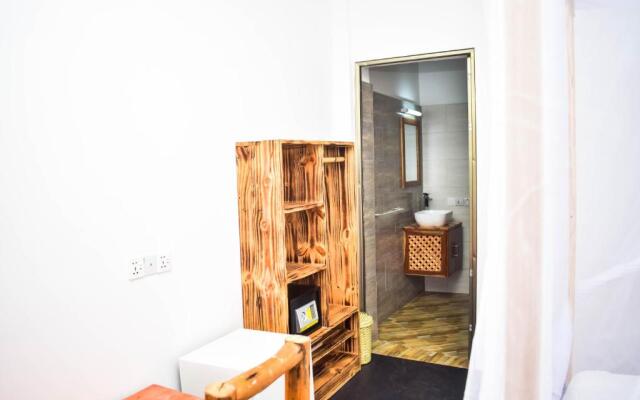 Uhuru House and Restaurant