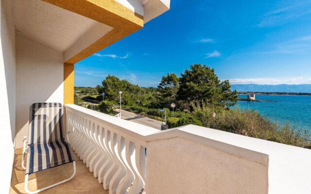 Stunning Apartment in Vir With Wifi and 2 Bedrooms