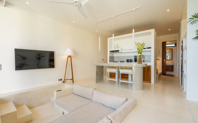 Sore Suites at Pererenan by Betterplace