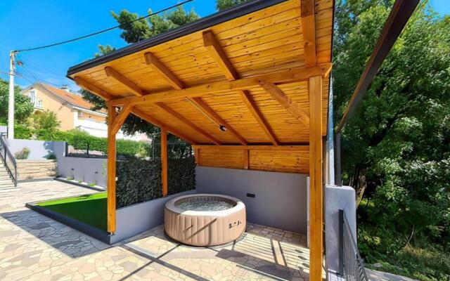 Vega Lux Apartment