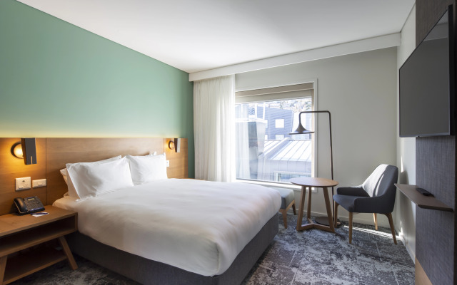 Holiday Inn Express & Suites Queenstown by IHG