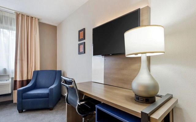 Comfort Inn Herndon - Reston