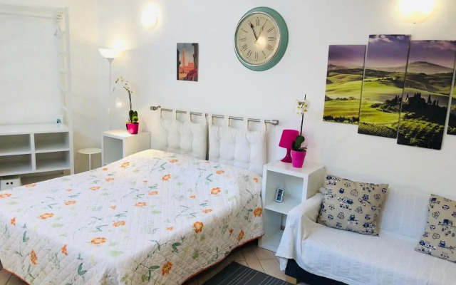 La Dolce Vita studio with free private parking