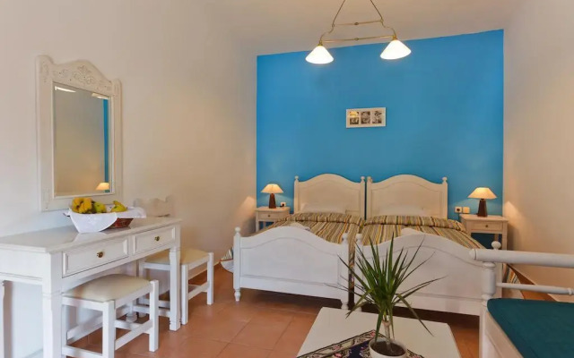 Hovolo Hotel Apartments