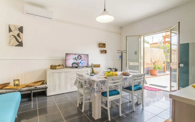 Distefano House Close To Sea