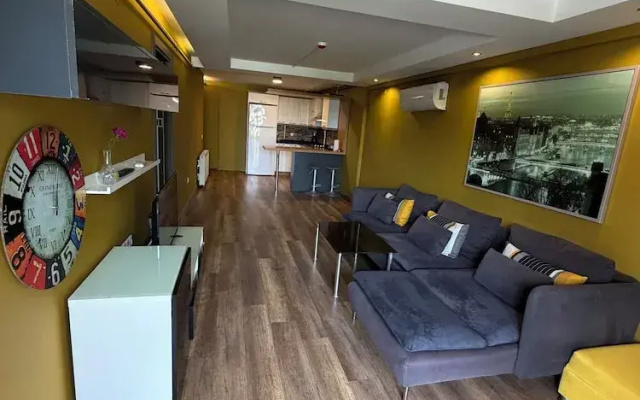 Deluxe Residence