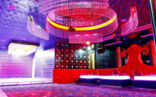 Chuanhui Grand Hotel （South Gate）