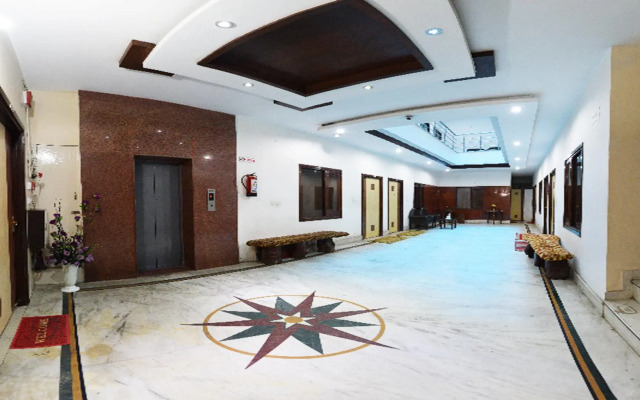 OYO 2130 Hotel HK Continental