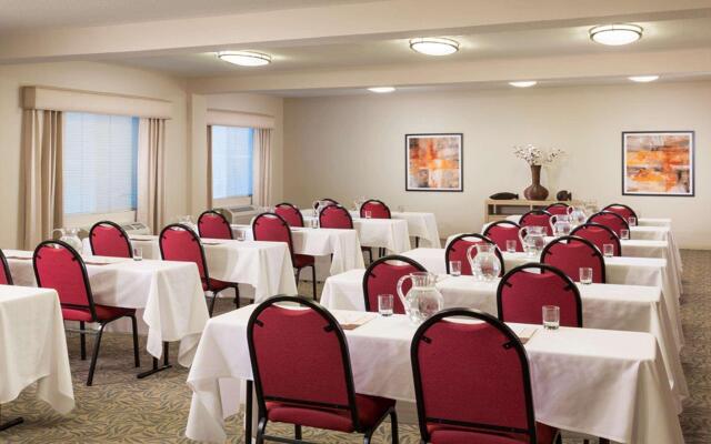 DoubleTree by Hilton Hotel Vancouver