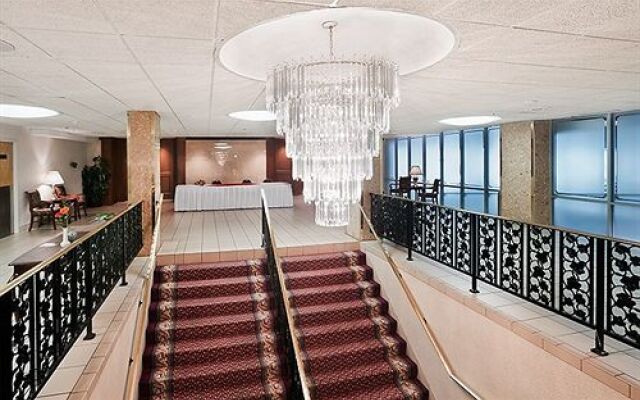 Holiday Inn Rosslyn @ Key Bridge
