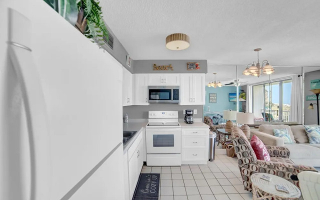 Seaside Beach & Racquet 3305