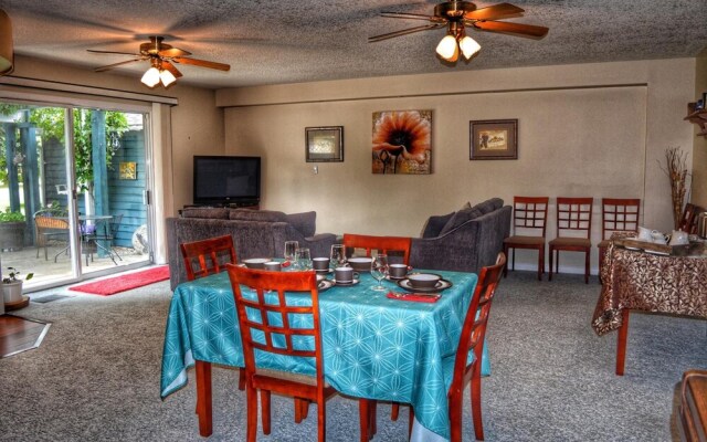 Sunny Shuswap B&B