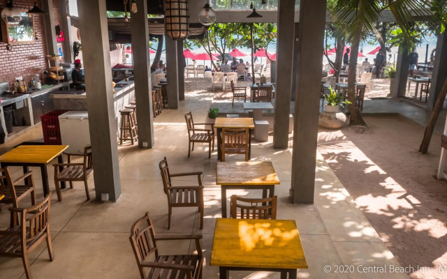 Central Beach Inn