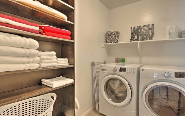 Private Pool & Patio: Home in Surprise!