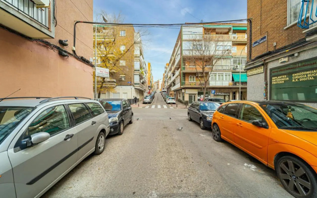 EdSam Madrid Apartments Black