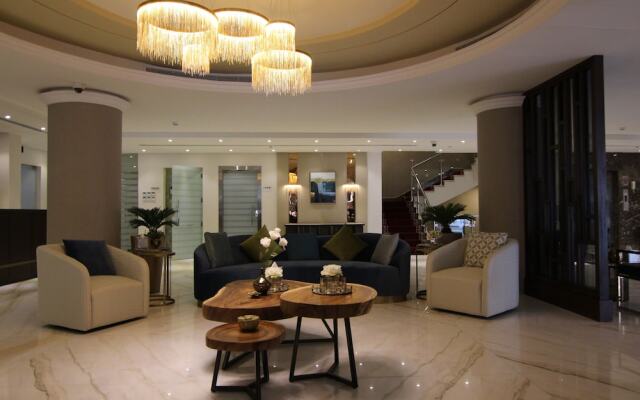 First Room Hotel Apartments