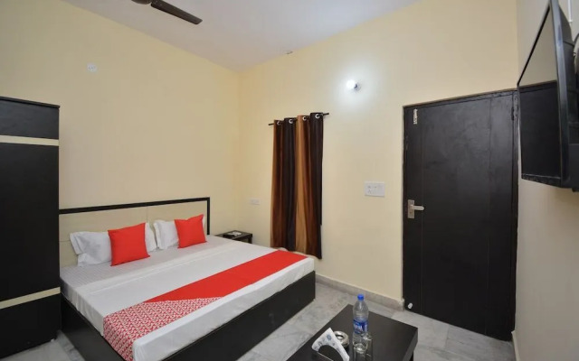 Jass Stays By OYO Rooms