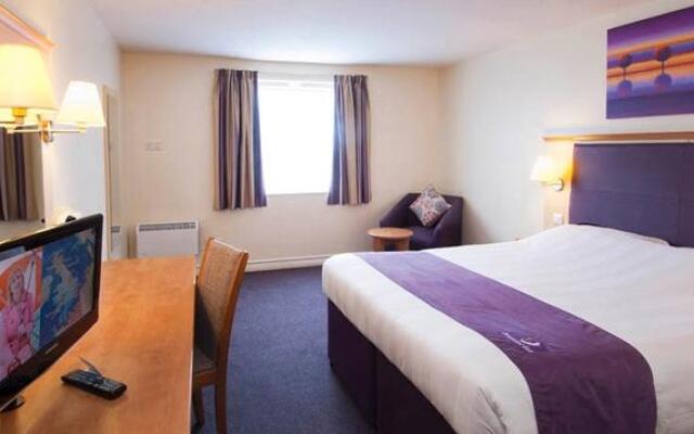 Premier Inn Manchester Airport – Freight Terminal