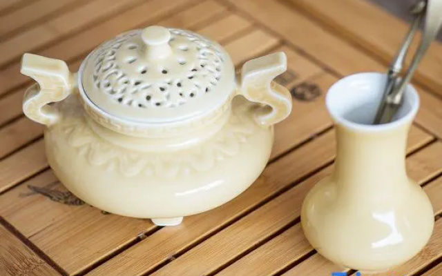 Yawan Impression Business Hotel (Songyuan Jinjiang Street store)