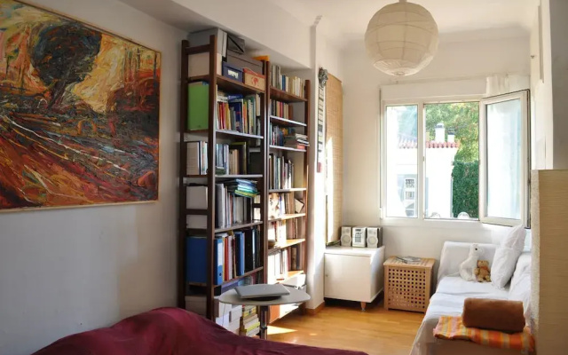 Acropolis View Super Located Studio