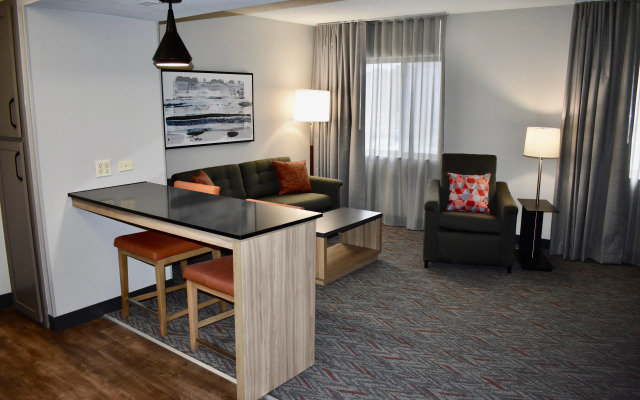 Candlewood Suites Indianapolis Downtown Medical District by IHG