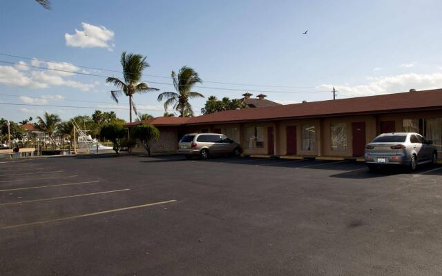 Tahitian Inn