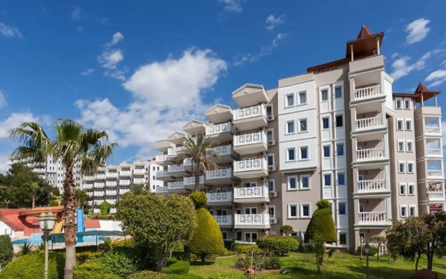 Larina Resort & Spa Hotel