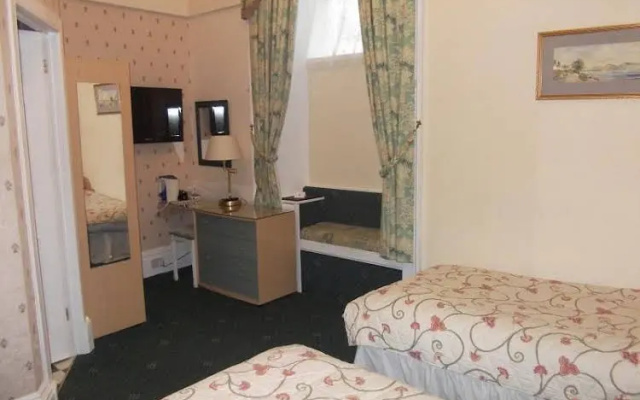 St Ives Hotel