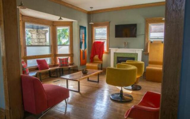 Honeycomb Hostel