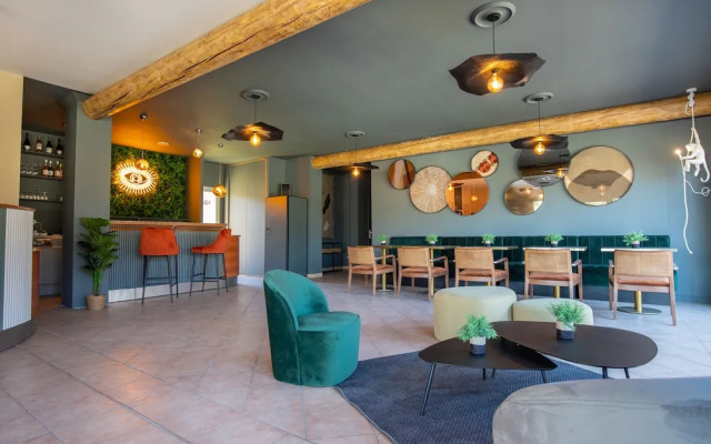 Logis Hotel La Goutte Deau