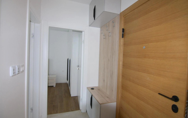 Apartments LORA Zmajeva, 7