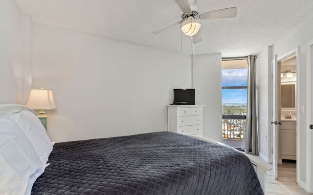 Dunes of Panama E1903 by Vtrips