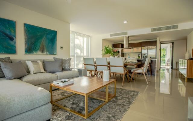 Casa Serena With Private Pool 2 Bedroom Condo by RedAwning