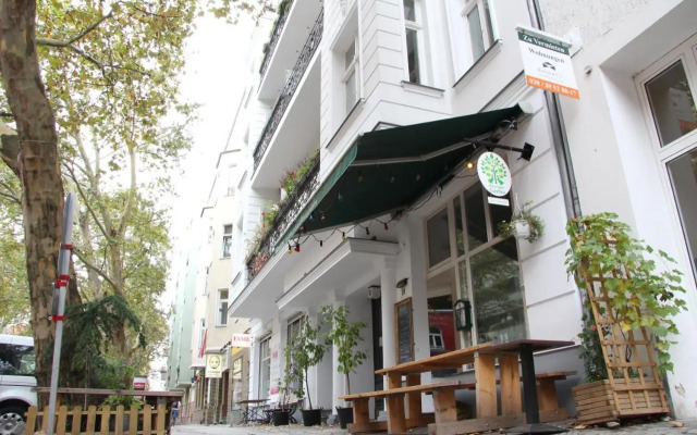 Nollendorf Apartments