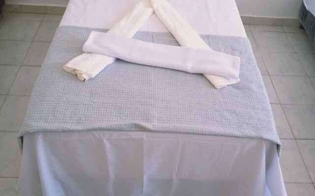 Angelus Hotel & Estacionamento