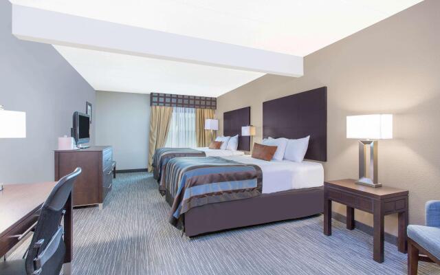 Spark by Hilton Mechanicsburg