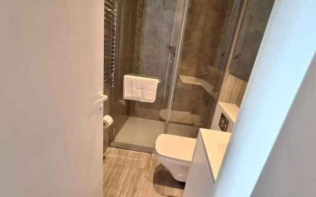 Phaedrus Living Del Mar Suite 311