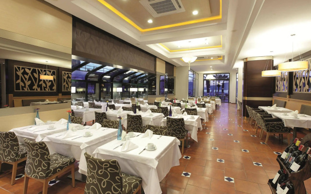 Cettia Beach Resort - Adults Only