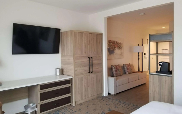 The Cassara Carlsbad, Tapestry Collection by Hilton