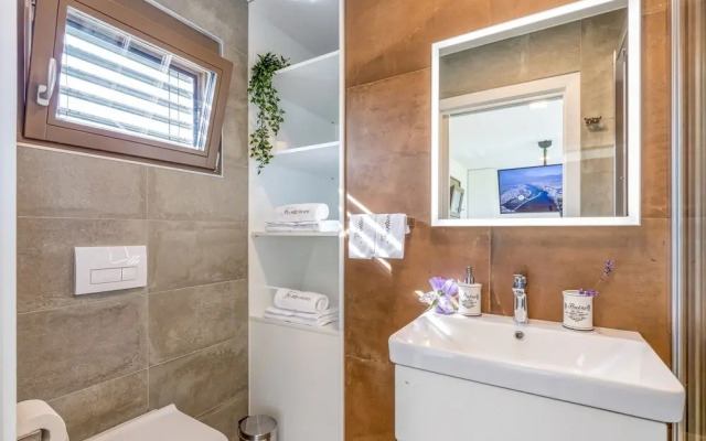 Riverside Suite Jure Private Beach