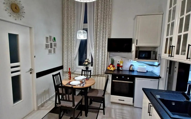 Palace3 Apartment