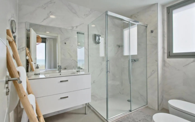 Panorama Beach - Sky View