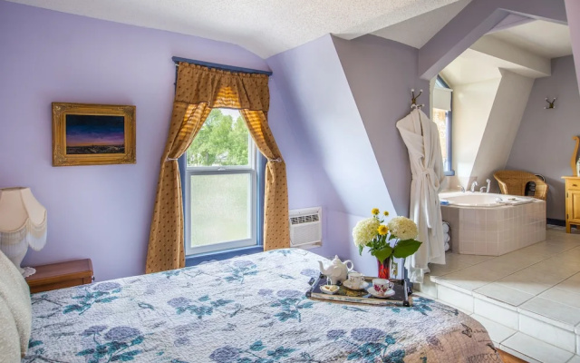Heartwood Inn
