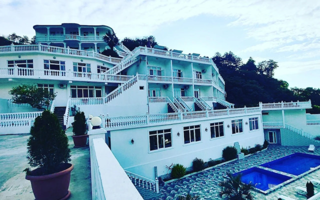 Zurapalace Hotel	