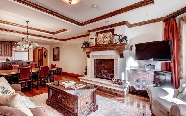 Vail Mountain Lodging by East West Hospitality