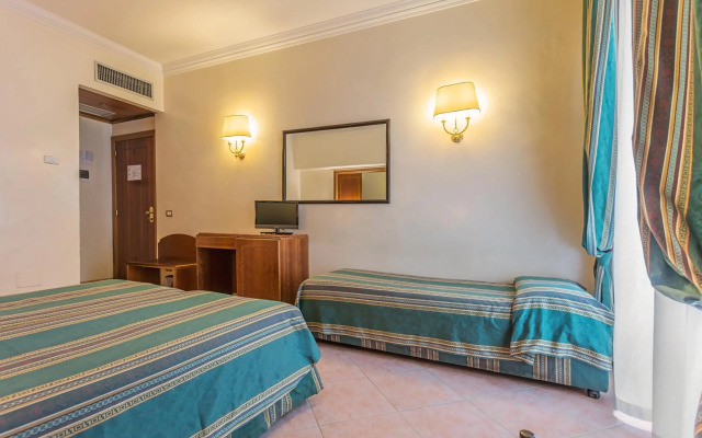 Raeli Hotel Floridia