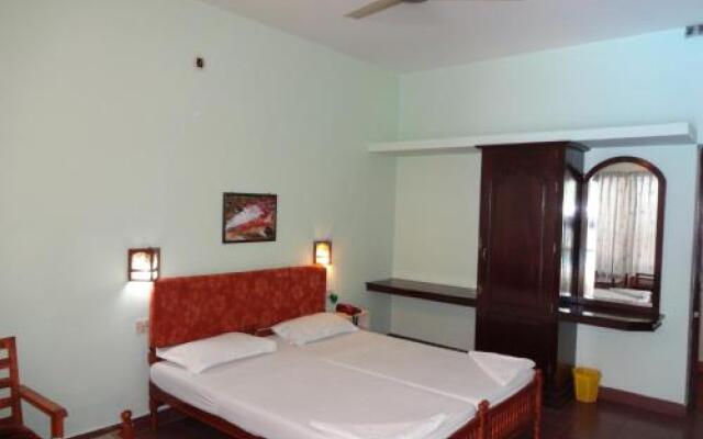 Hotel Thushara