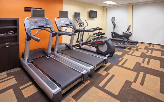 Courtyard by Marriott Louisville Northeast