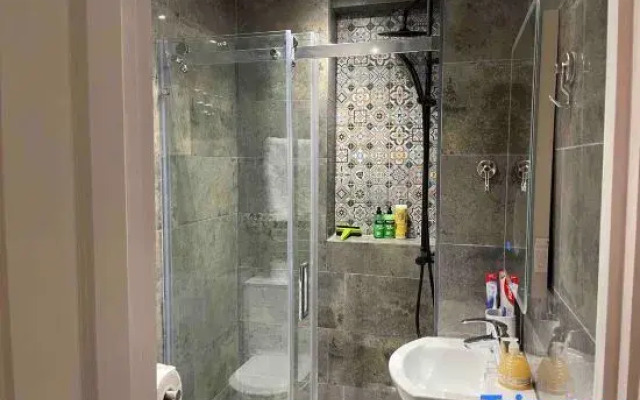 Luxury 6 en-suite Bedrooms - Wembley Stadium 5 KM