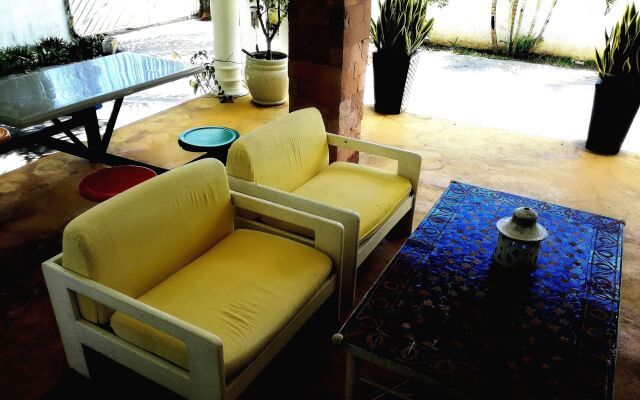 Bahama Breeze Beach Apartment B&B